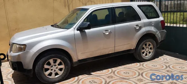 2009 Ford Escape — foto 4 / 9