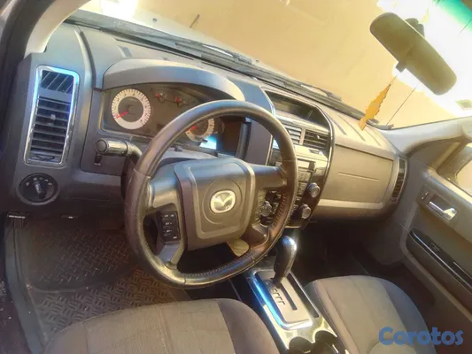 2009 Ford Escape — foto 7 / 9