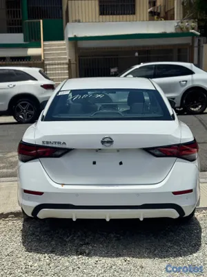 2022 Nissan Sentra — foto 6 / 10