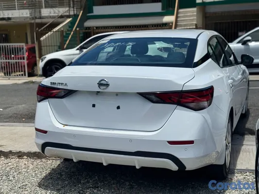 2022 Nissan Sentra — foto 7 / 10