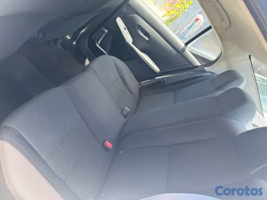 2022 Nissan Sentra — foto 8 / 10