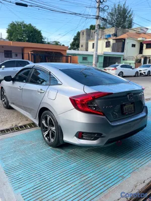 2018 Honda Civic — foto 4 / 10