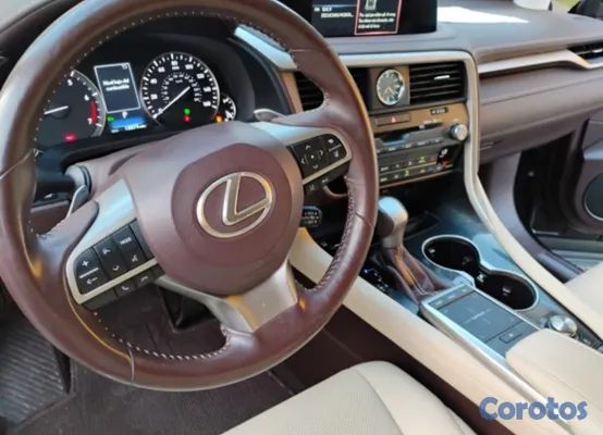 2020 Lexus rx350 — foto 4 / 8