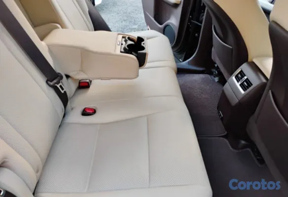 2020 Lexus rx350 — foto 6 / 8
