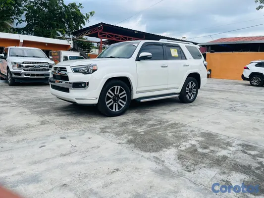 2023 Toyota 4 Runner — foto 3 / 9