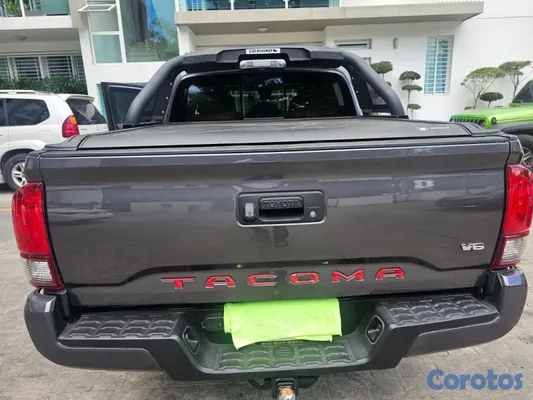 2019 Toyota Tacoma — foto 4 / 11