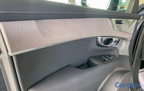 2026 Volvo Xc90 — foto 8 / 14