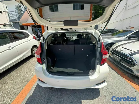 2019 Nissan Note — foto 8 / 9