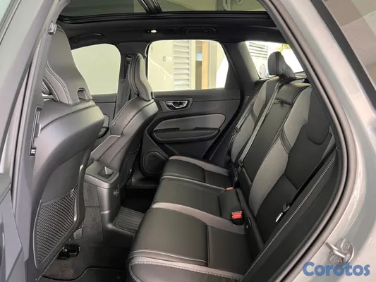 2026 Volvo Xc60 — foto 8 / 11