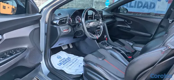 2019 Hyundai veloster 2019 full panorámico — foto 13 / 15