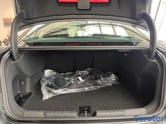 2023 Audi S3 — foto 10 / 11