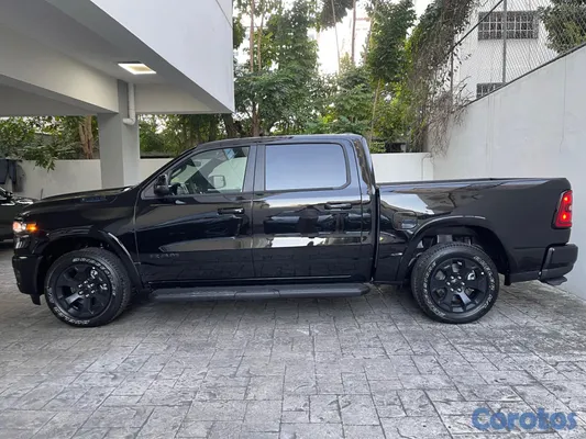 2026 Otra Ram 1500 Big Horn — foto 4 / 12