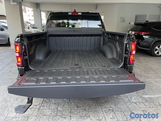 2026 Otra Ram 1500 Big Horn — foto 11 / 12