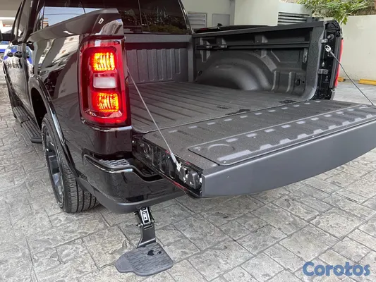 2026 Otra Ram 1500 Big Horn — foto 12 / 12
