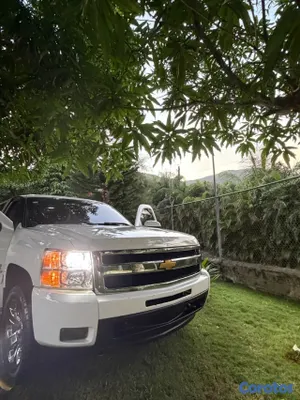 2010 Chevrolet Silverado — foto 3 / 10