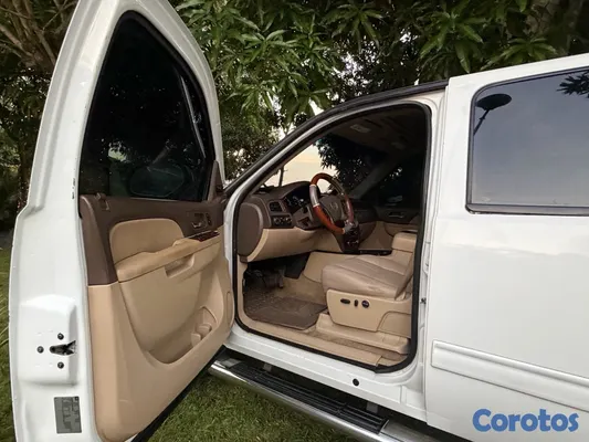 2010 Chevrolet Silverado — foto 4 / 10