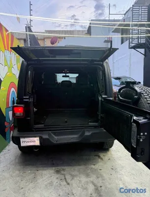 2020 Jeep Wrangler — foto 7 / 8