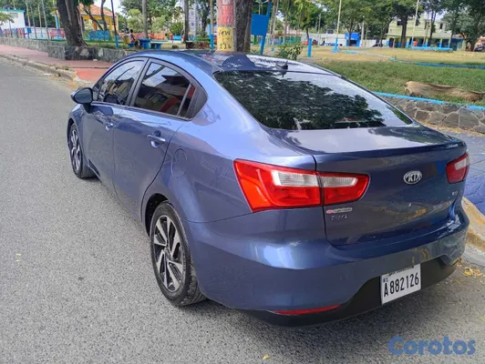 2016 Kia Rio — foto 7 / 8