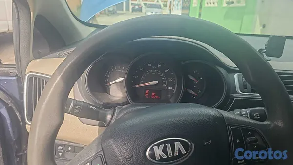 2016 Kia Rio — foto 8 / 8