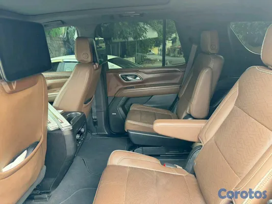 2024 Chevrolet Tahoe — foto 4 / 5