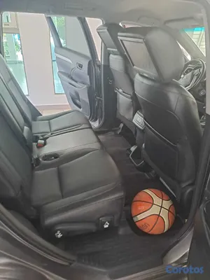 2015 Toyota Highlander — foto 11 / 14