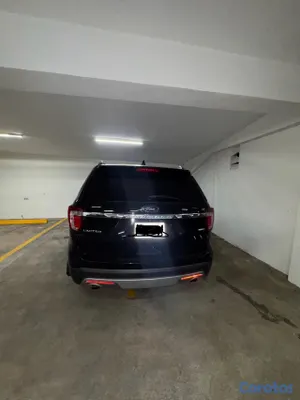 2016 Ford Explorer — foto 5 / 10