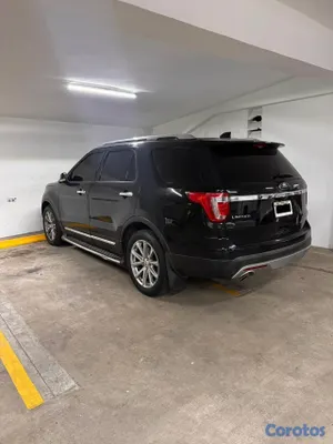 2016 Ford Explorer — foto 6 / 10