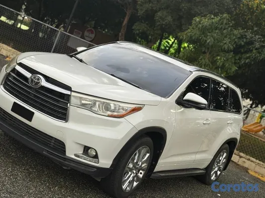 2015 Toyota Highlander — foto 12 / 13