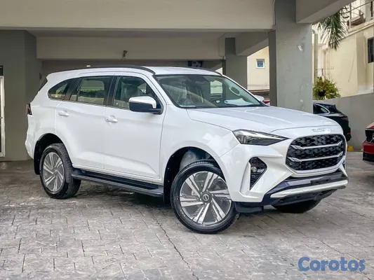 2027 Isuzu Mux — foto 2 / 12