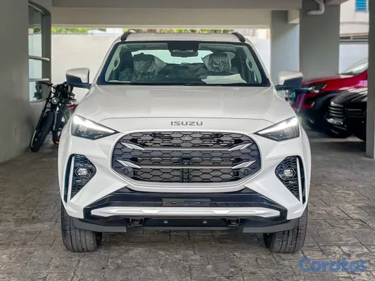2027 Isuzu Mux — foto 3 / 12