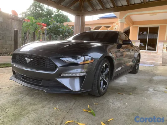 2019 Ford Mustang — foto 3 / 6