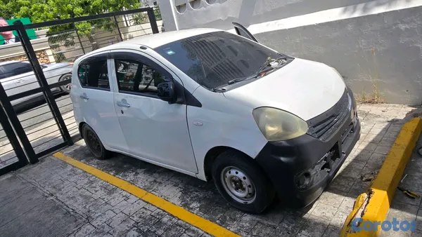 2014 Daihatsu Mira — foto 5 / 7