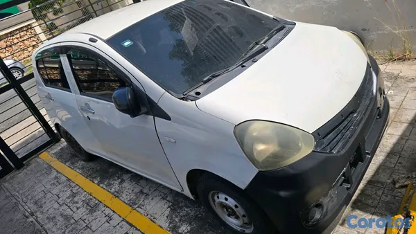 2014 Daihatsu Mira — foto 6 / 7