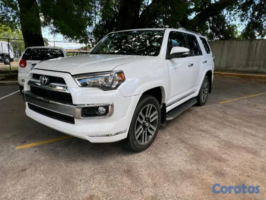 2010 Toyota 4 Runner — foto 6 / 9