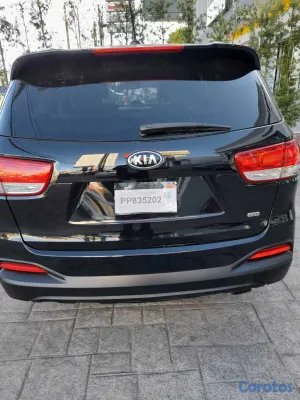 2017 Kia Sorento — foto 6 / 6