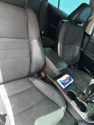 2016 Toyota Camry — foto 6 / 10