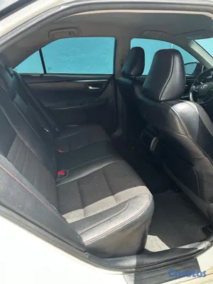 2016 Toyota Camry — foto 8 / 10