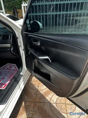 2016 Toyota Camry — foto 10 / 10