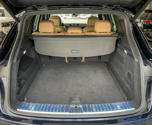 2019 Porsche Cayenne — foto 9 / 11