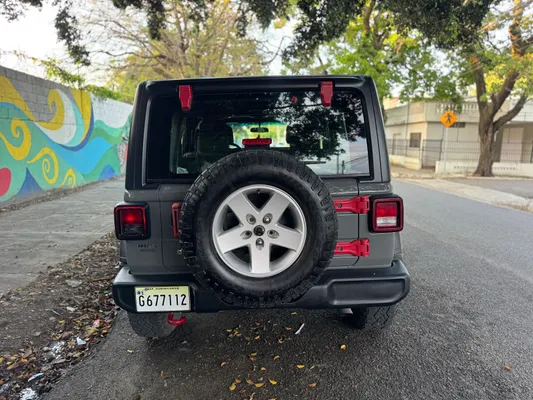 2018 Jeep Rubicon — foto 10 / 10