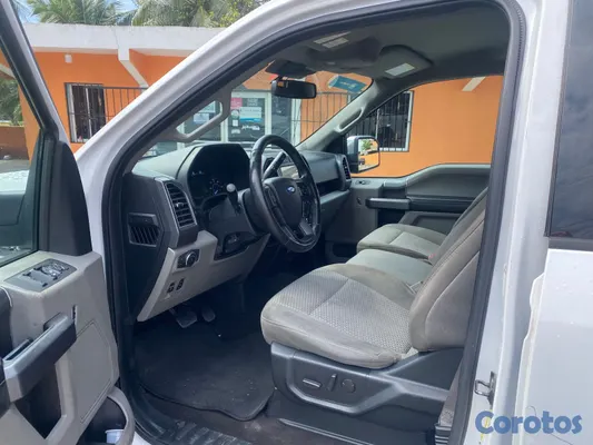 2020 Ford F-150 — foto 6 / 7