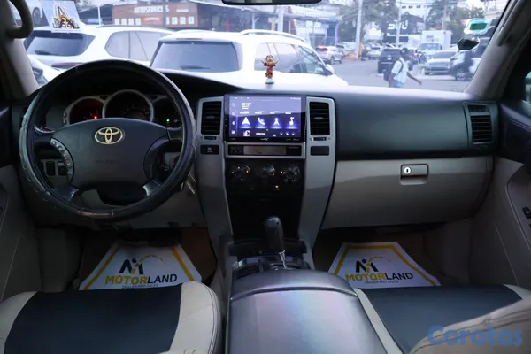2004 Toyota 4 Runner — foto 6 / 7