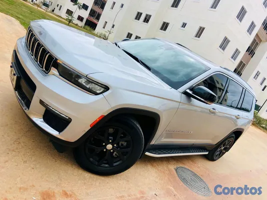 2022 Jeep Grand Cherokee L