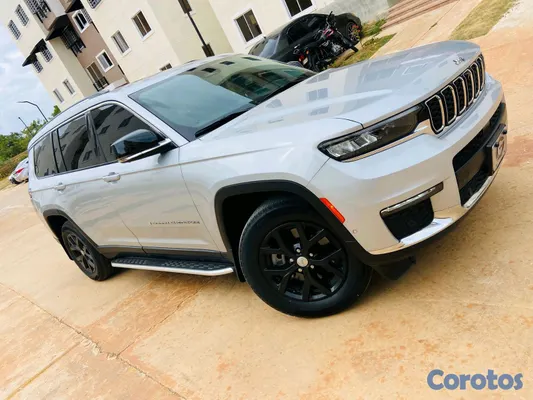2022 Jeep Grand Cherokee L — foto 4 / 20