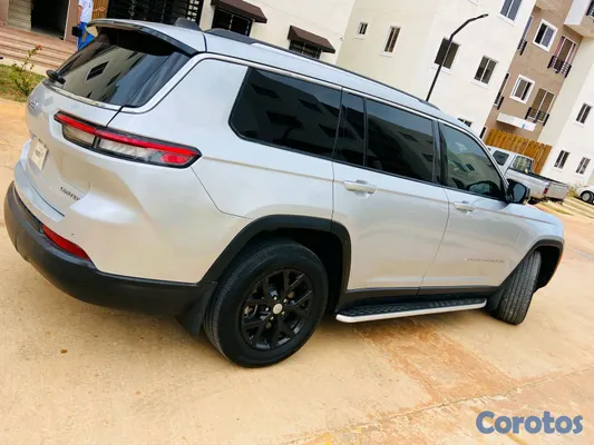 2022 Jeep Grand Cherokee L — foto 5 / 20