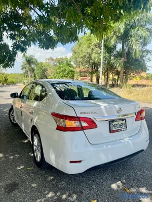 2015 Nissan Sentra — foto 3 / 8