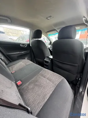 2015 Nissan Sentra — foto 6 / 8