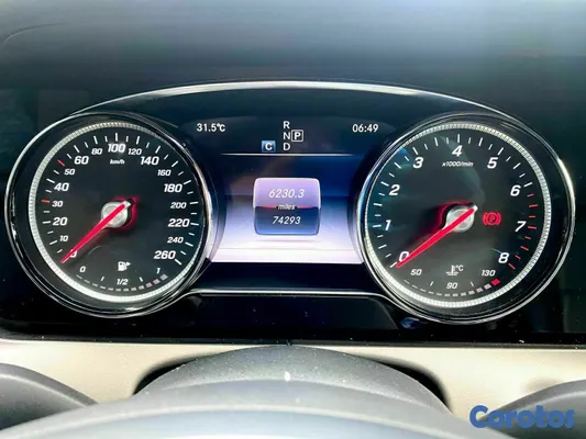 2017 Mercedes Clase E — foto 5 / 10