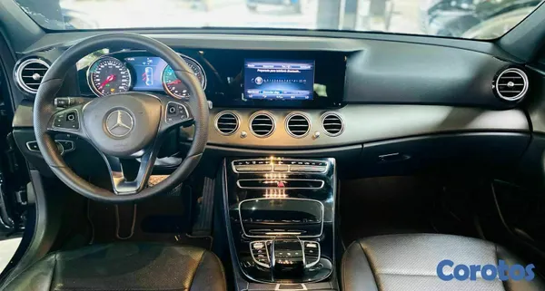 2017 Mercedes Clase E — foto 7 / 10