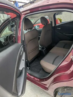2020 Mazda 2 — foto 13 / 14